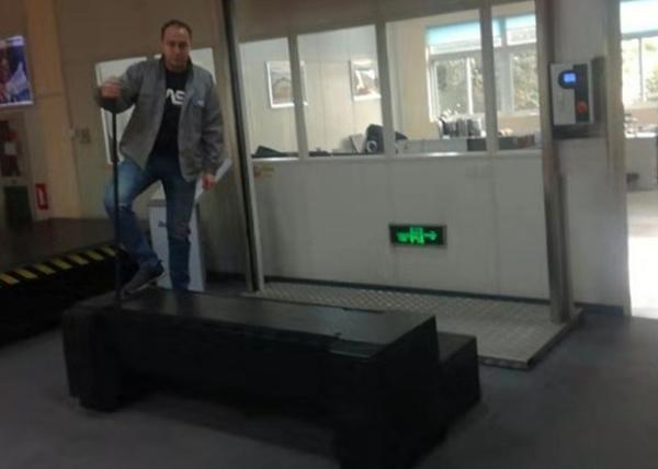Work Shop Mechanical Loading Dock Leveler 6t Capacity 2000*500mm Table Size