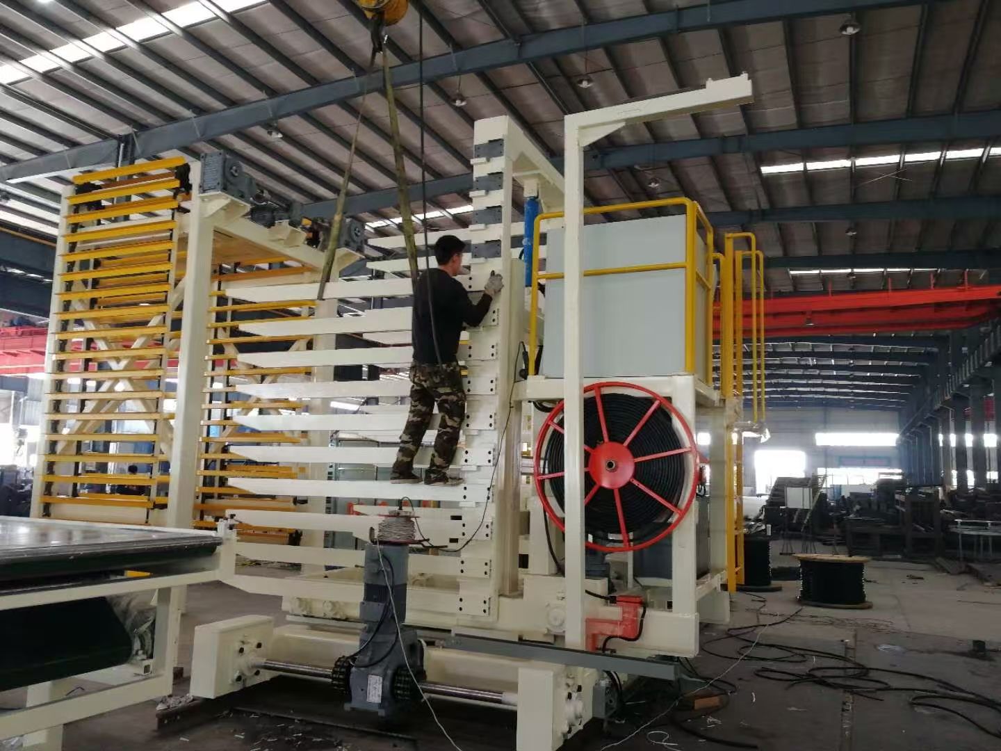 Full Automatic Brick Loading and Unloading Machine with 90 Degree Steering System for Single Layer Drying Chamber Customized Design