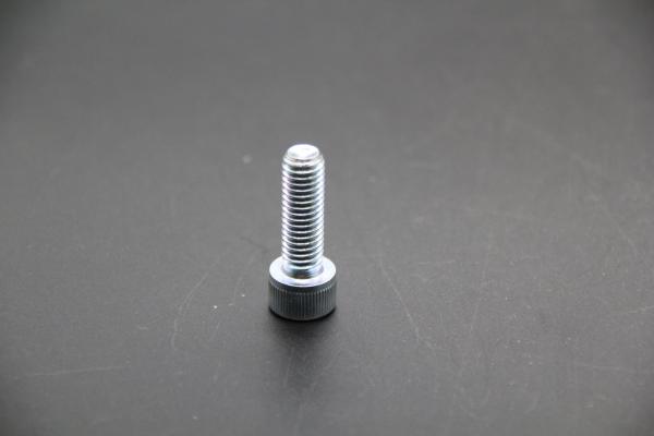Buy Commercial Hexagonal Socket Head Cap Screw , Metric Socket Screw With Hex Head M4X20 8.8 ISO 4762 at wholesale prices