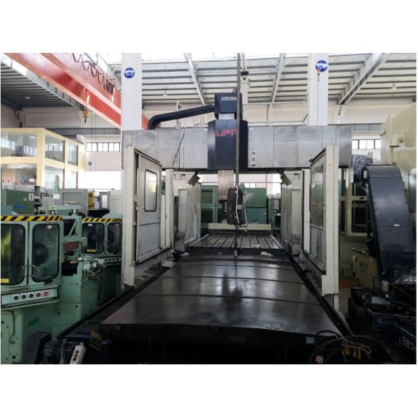 LS-1200 High Rigidity Drilling And Milling Machining Center With Chip Wash System