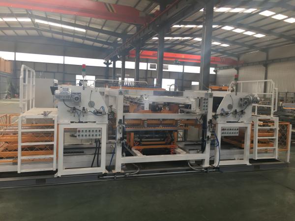 Buy Semi Automatic 686 Wire Mesh Bending Machine For Garden Fence Mesh at wholesale prices