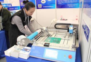 Hottest Model CHMT48VA SMT Automatic Pick Place Machine + Vision System Linux Computer