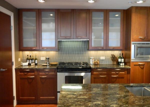 Buy Ancient Solid Wood Kitchen Cabinets , Hanging Kitchen Wall Cabinets With Quartz Stone Countertop at wholesale prices