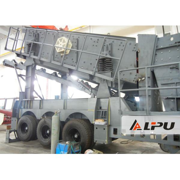 Double - axle Mobile Crushing Plant , Portable Concrete Crusher For Pebble , Rock