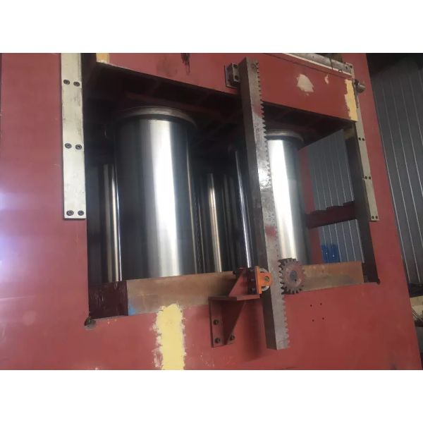 Powder Rubber Tile Making Machine Hydraulic Rubber Moulding Press