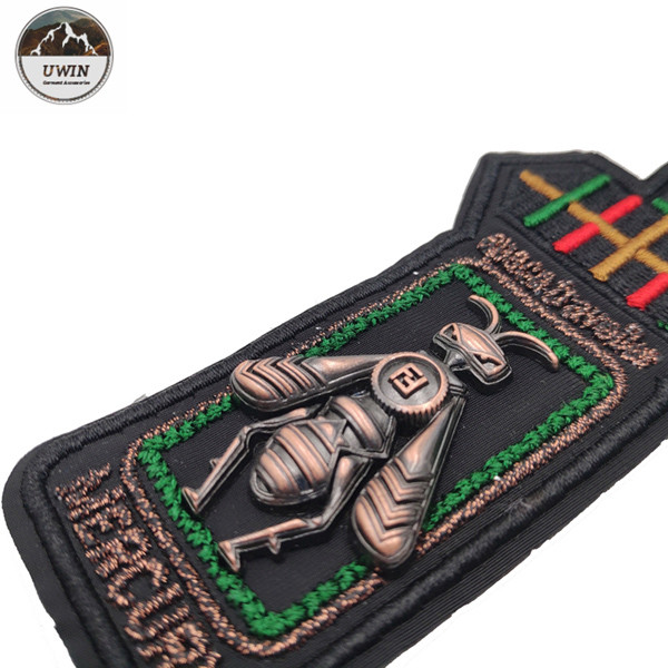 Bumble Bee 3D Custom Made Embroidered Patches Simple Style For Uniform