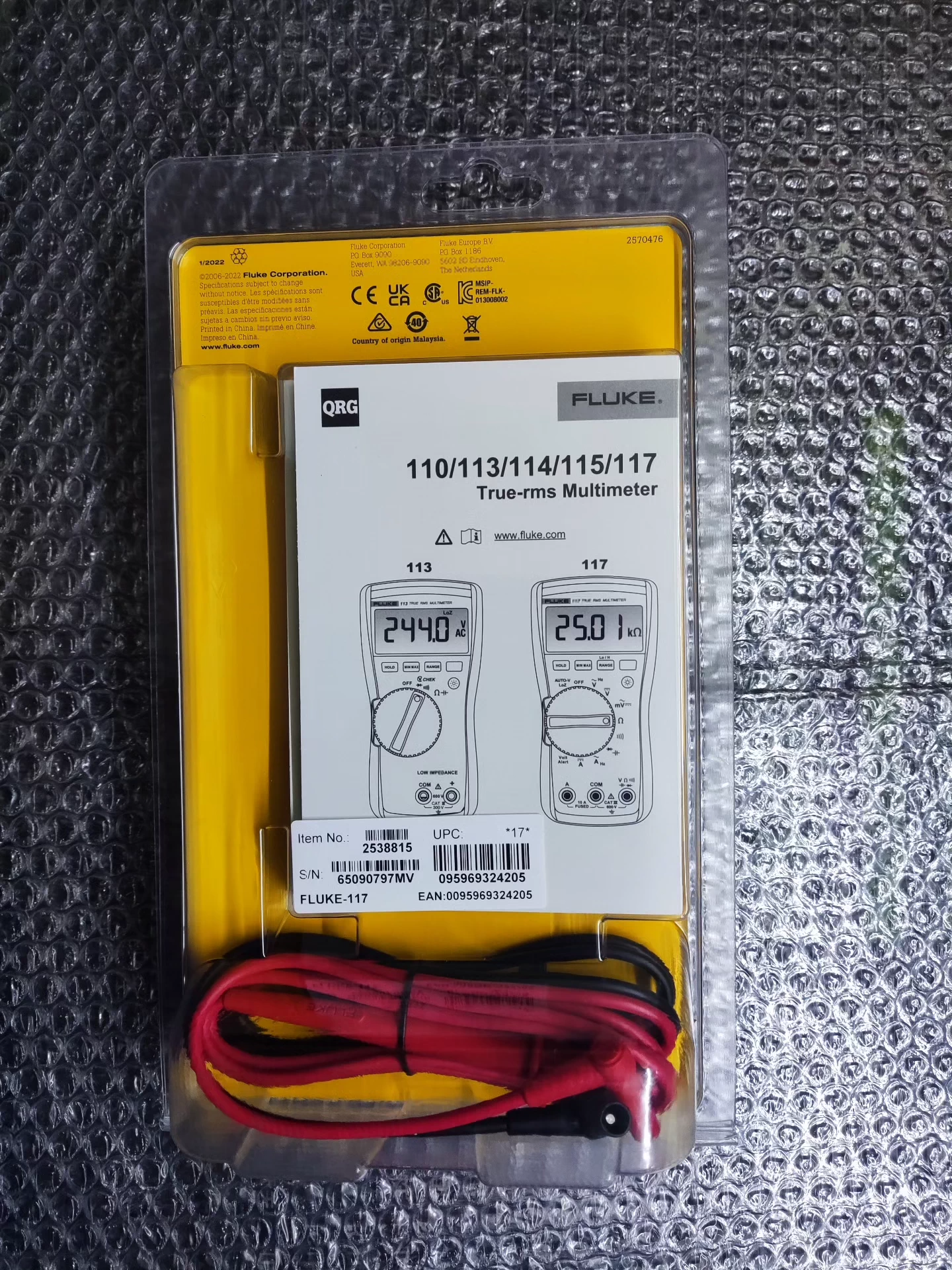 Fluke 117/117C True-RMS Digital Multimeter With VoltAlert , AutoV/LoZ , 6000-Count Backlit Display, CAT III 600V For Electricians