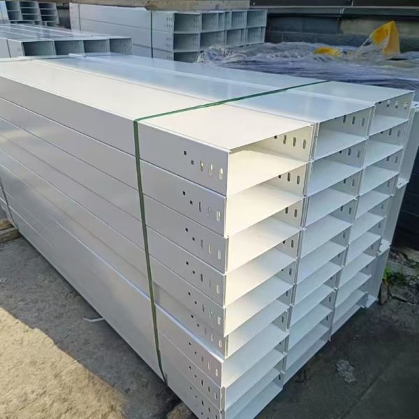 50mm Galvanized Gi Ladder Cable Tray trunking With Cover Lightweight