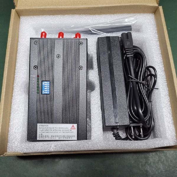 6-channel handheld mobile phone signal jammer 2g.3g.4g.gps.wifi.vhf.vhf frequency can be combined with jammer arbitraril