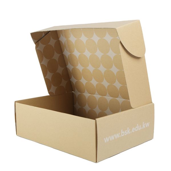 Custom Luxury Paper Gift Box For Shipping Apparel And Dress Mailing