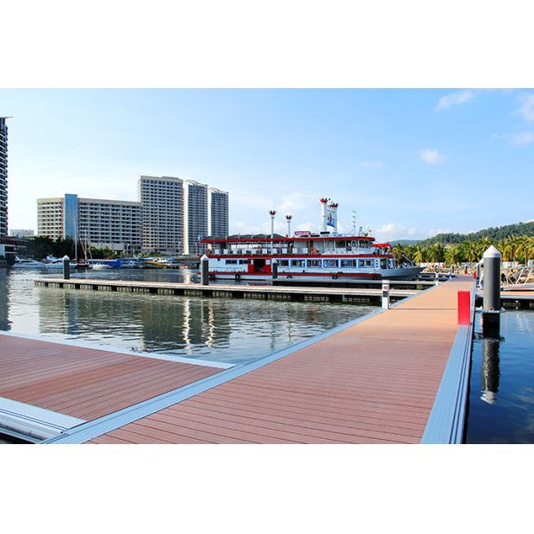 Low Maintenance Aluminum Alloy Floating Docks with Smooth Surface