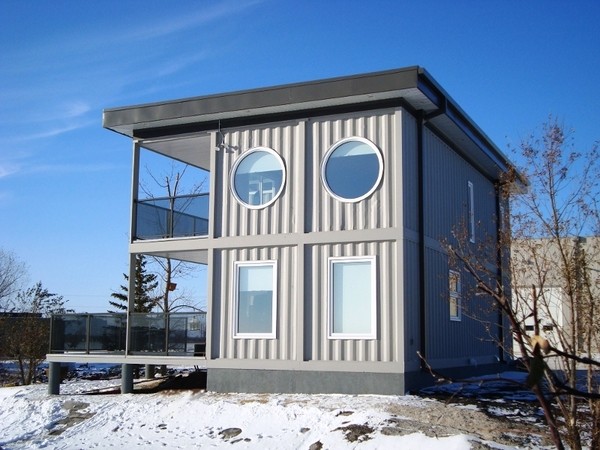 Holiday Resort Prefab Shipping Container Cabin With Extanding Open Area