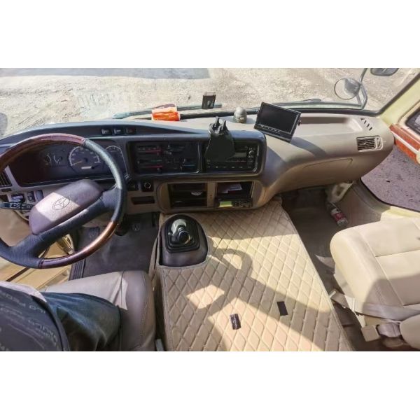 19 Seats Used Mini Bus Euro 4 Mini Yutong Bus With Yuchai Engine