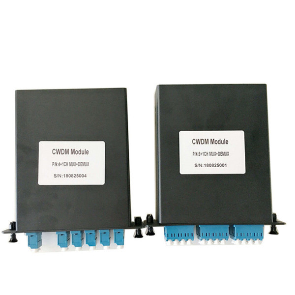 Black CWDM DWDM Dual Fiber Mux Demux 8+1 Channel CWDM Splitter With Metal LGX Box