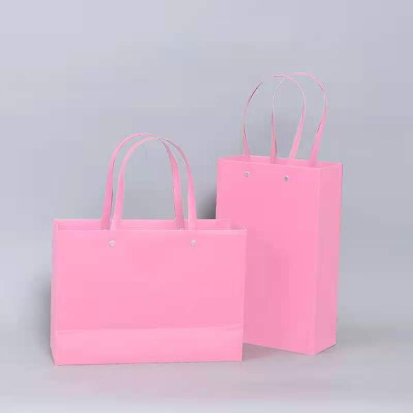 Customized Logo Black Luxury Shopping Gift Paper Bag With Handle with Flexo Printing