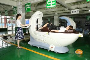 Quality Accurate Positioning Spinal Decompression Table Back Decompression Machine for sale