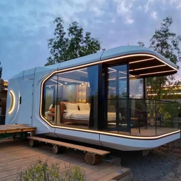 High Grade Prefabricated House Outdoor Easy Installation Living Mini Space Capsule Home for Multi-function Hotel
