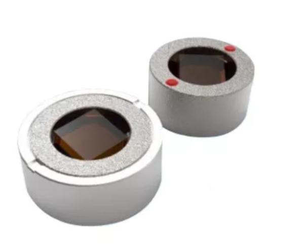 Buy PM Fiber Free Space Isolator Using Optical Transmitter / Transceivers at wholesale prices