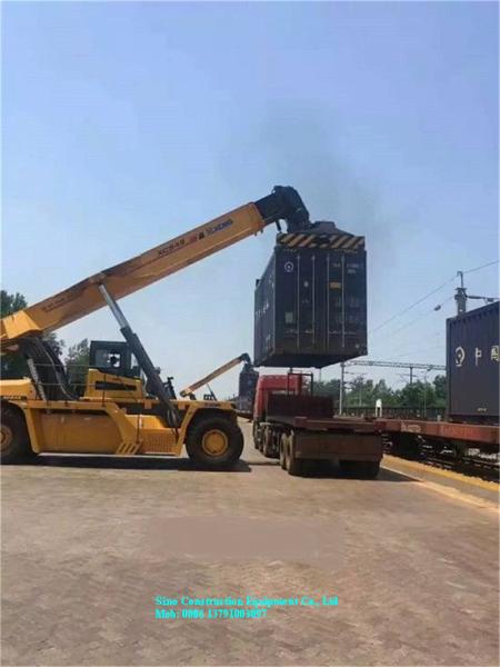 Buy XCS45U Port Material Handling Equipment Container Stacker Front Handling Port Crane at wholesale prices