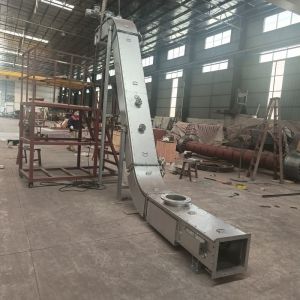 Stainless Steel Chain Scraper Conveyer Customized Wet Scrapper Conveyor