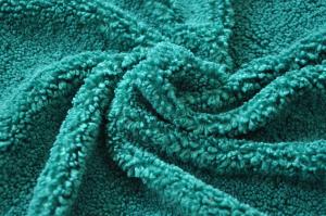 Quality Green 100P Wool Warp Knitted Fabric With Good Longitudinal Stability for sale