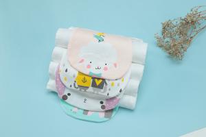 China Unisex Cotton Baby Feeding Apron Cotton Bibs For Newborns on sale