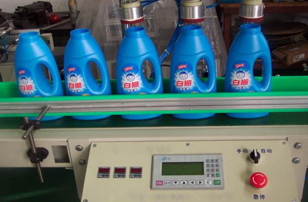 Automatic leak testing machine with strong structure accurate detecting the
