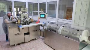 Quality Easy Operate Paintball Softgel Capsule Encapsulation Machine 7000-30000pcs/H for sale