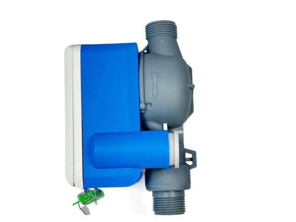 Buy Dynamic Range R100 Prepaid Water Meter for Anti-tamper Protection and Easy Horizontal Installation at wholesale prices