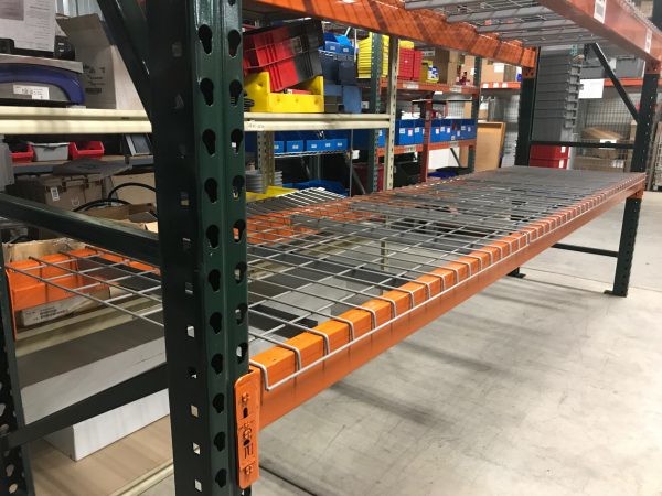 Popular Teardrop Pallet Rack Frames & Step Beams For Heavy Cargo Storage