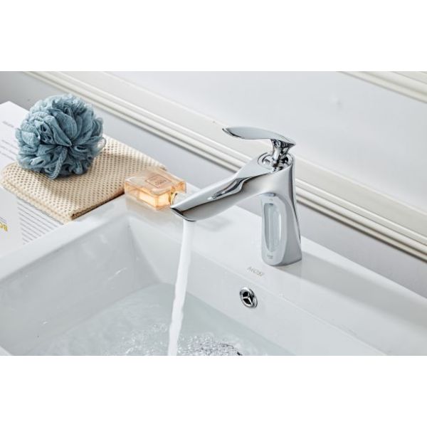 Chrome Plated Single Hole Silver Wash Basin Faucet