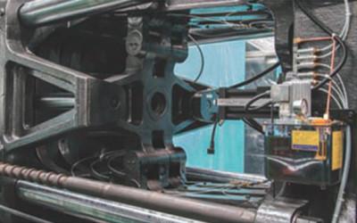 Buy Servo Type Plastic Injection Molding Machine MZ400MD With Better Molding Stability at wholesale prices