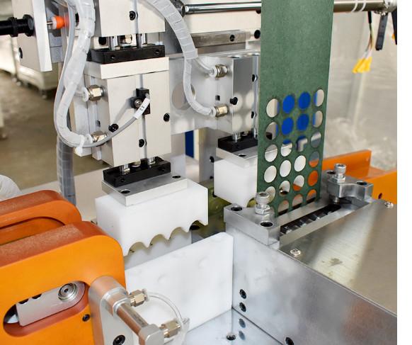 Buy RS485 3V Rechargeable Lithium Ion Battery Assembly Line With 10000A Transistor at wholesale prices