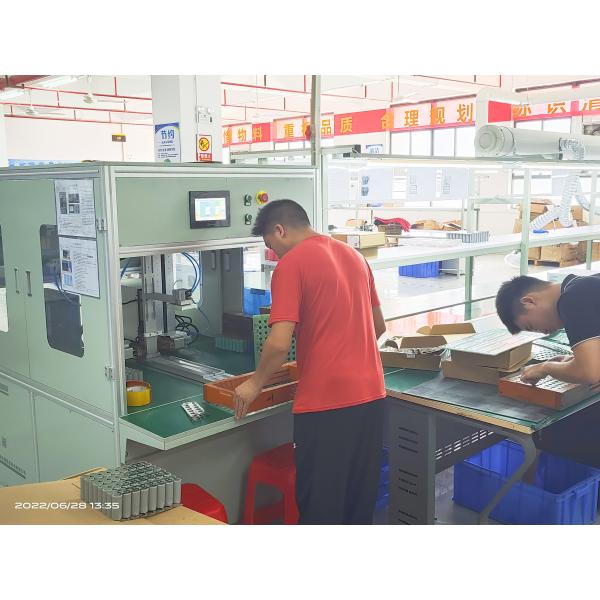 Parking Payment Station With 21.5 Inch High Brightness Touch Screen And Cash Coin Acceptor And Change Kiosk 45