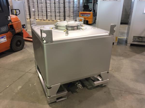 Buy Single Layer Ibc Shipping Container 1000L Stainless Steel Intermediate Bulk IBC Container at wholesale prices