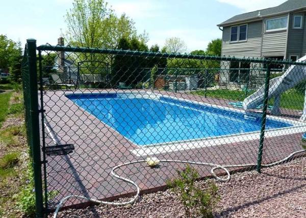 Buy Swimming Pool Chain Link Fence Prevent Children From Falling Into Water at wholesale prices