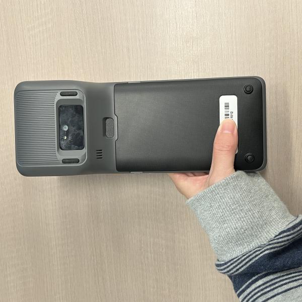 Buy Wireless Connectivity Android Handheld POS Terminal With Voice Call / Data / WIFI / Bluetooth / GPS Support at wholesale prices