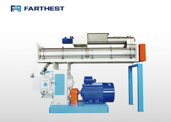 Buy Calf Feeding Fodder Pellet Making Machine Variable Pitch Anti Bridging Structure at wholesale prices