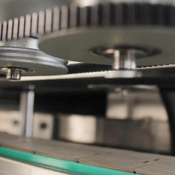 Automatic Juice Bottle Shrink Sleeve Labeling Machine Shrink Label Applicator