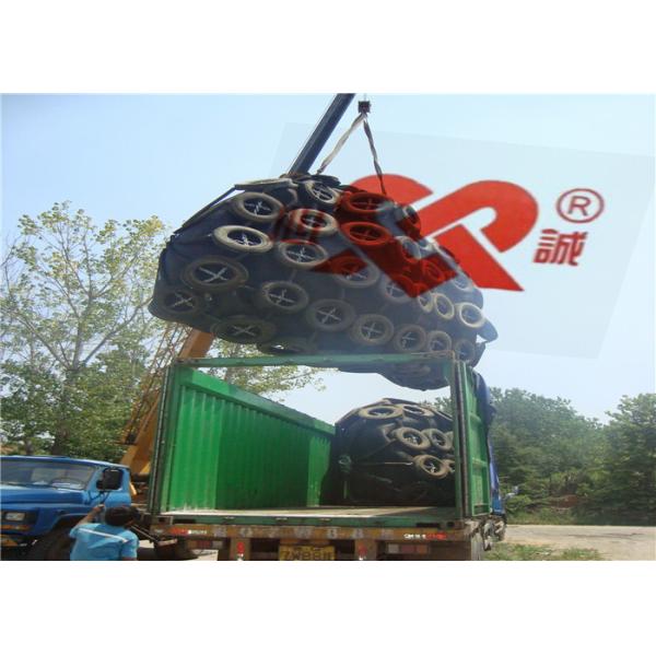 Truck Tyres Outside Pneumatic Marine Fenders , Floating Dock Fenders