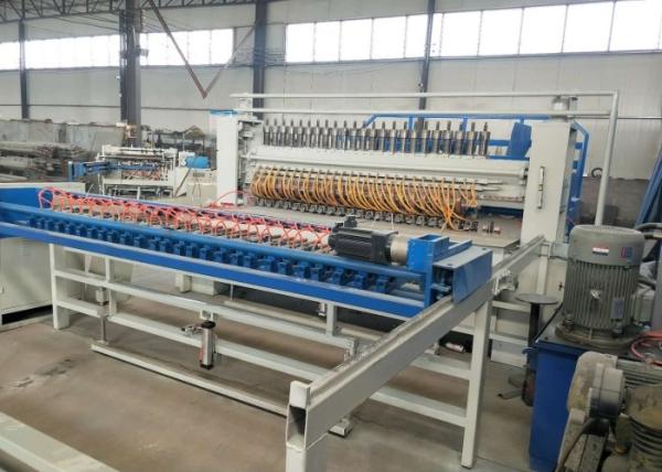 Buy Square Hole Wire Netting Machine , Poultry Mesh Wire Mesh Weaving Machine at wholesale prices