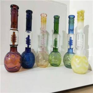 China pyrex material different colors and designs glass bong for smoking on sale