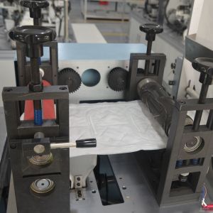 intelligent KN95 Face Mask Making Machine 3800W 25pcs/min Speed