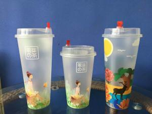 Quality 700ml 3D Lenticular Lable Cup , Promotional Plastic Cup With Lid for sale