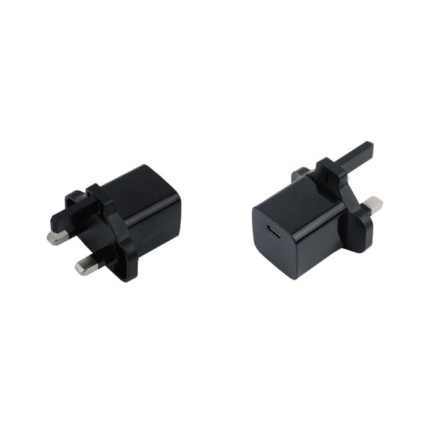 Compact Black Power Delivery PD Adapter Over Voltage Protection 20W Power Delivery