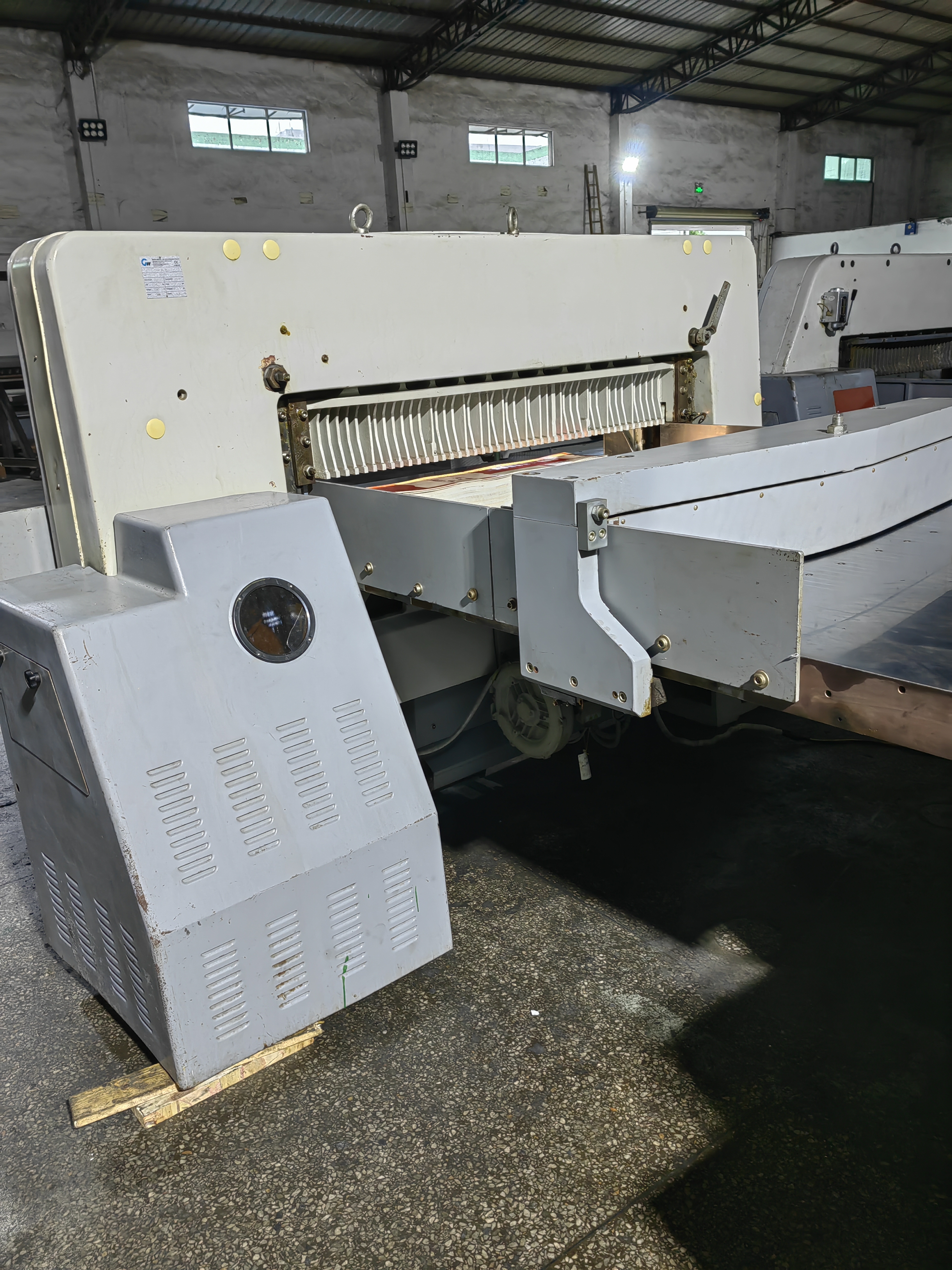 4000 KG Guowang Computer Program-Controlled Paper Cutter with Online Support After
