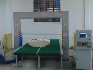 Buy Foam / Oscillating Blade Cutter With Plat Working Table 8.5KW For Flexible Foam at wholesale prices