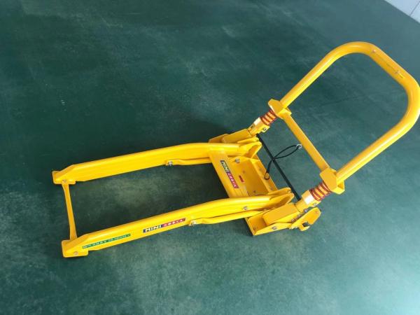 Buy Mini Parking Interception Mobile Vehicle Barrier For Low Speed Road at wholesale prices