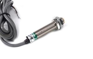 Durable Inductive NPN Proximity Sensor Versatile IP67 Protection Structure