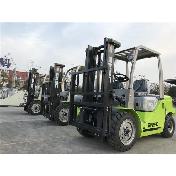 1T - 5T Diesel Brick Forklift with Automatic Transmission and Block Clamp Attachment